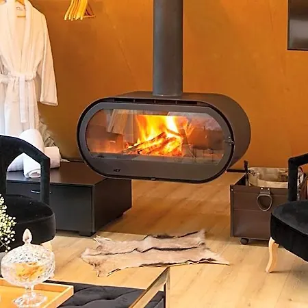 3 Hills Boutique 4*
